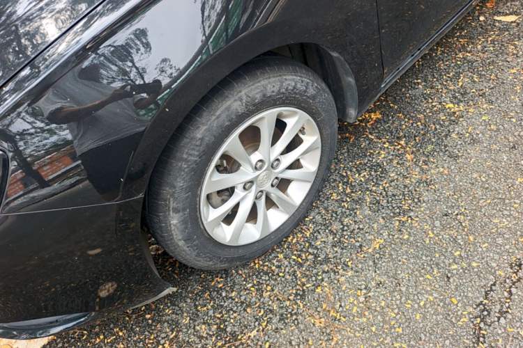 Used Buick GT 2018 15T Dual-Clutch Advanced Model China V Standard Left Front Wheel Hub