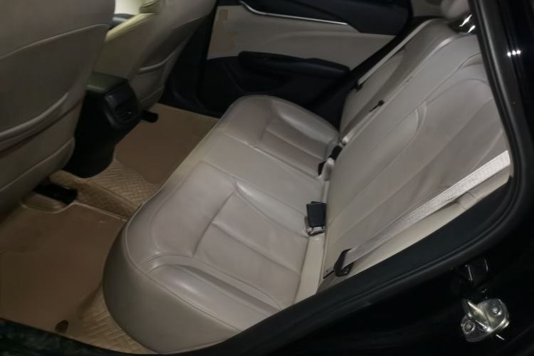 Used Buick GT 2018 15T Dual-Clutch Elite Model China V Standard Left Rear Seat