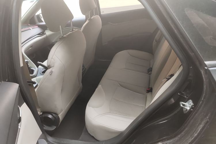 Used Buick GT 2018 15T Manual Entry-Level Version China V Standard Left Rear Seat