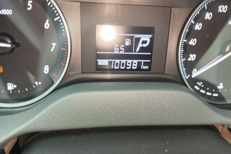 Used Buick GT 2018 15T Dual-Clutch Advanced Model China V Standard Odometer Close Up