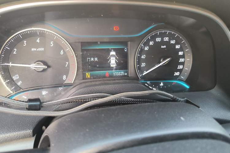 Used Buick GT 2018 18T Automatic Elite Model Odometer Close Up