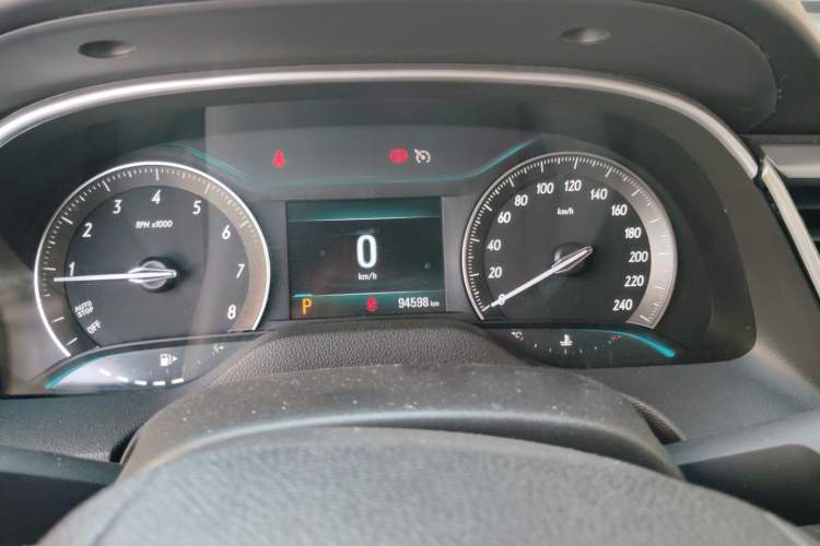 Used Buick GT 2018 15T Dual-Clutch Elite Model China V Standard Odometer Close Up