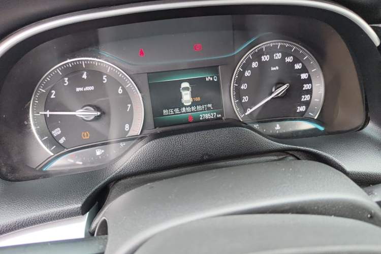 Used Buick GT 2018 15T Manual Elite Version China V Standard Odometer Close Up