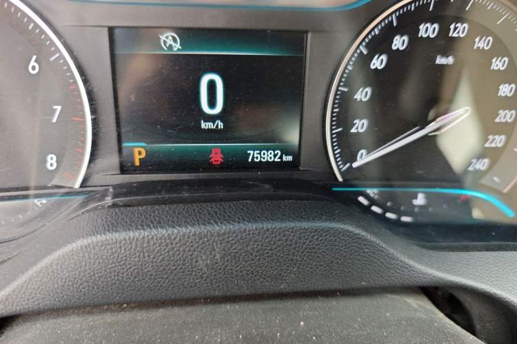 Used Buick GT 2018 18T Automatic Elite Model Odometer Close Up