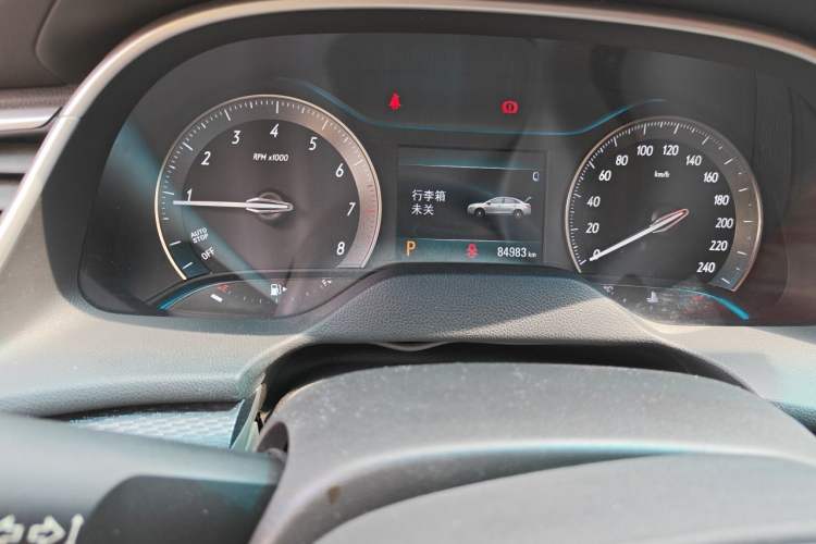 Used Buick GT 2018 18T Automatic Flagship Model Odometer Close Up
