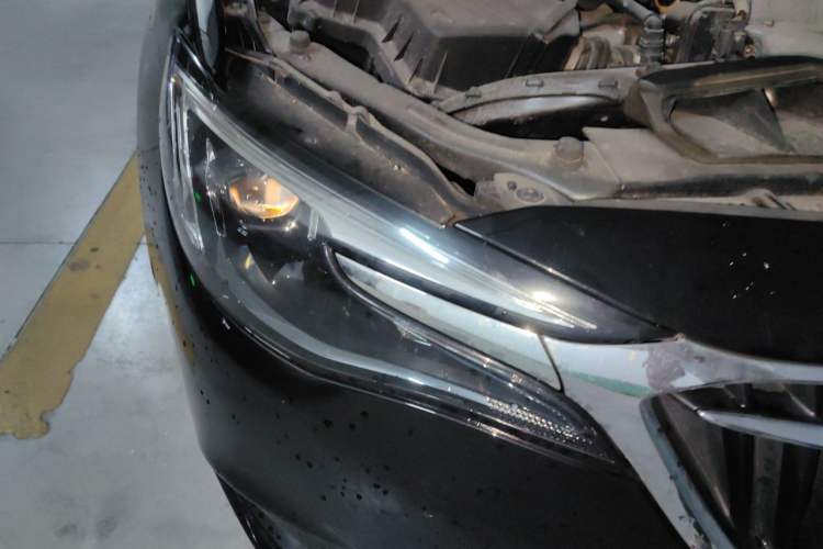 Used Buick GT 2018 18T Automatic Flagship Model Right Front Headlight