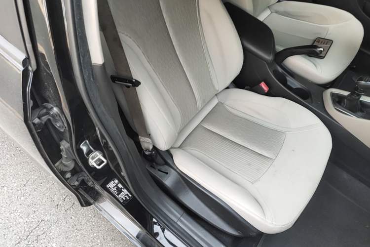 Used Buick GT 2018 15T Manual Entry-Level Version China V Standard Right Front Seat