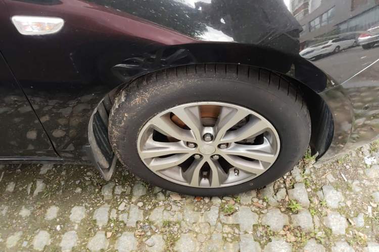 Used Buick GT 2018 18T Automatic Flagship Model Right Front Wheel Hub