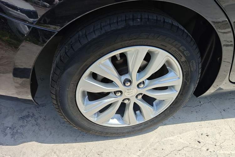 Used Buick GT 2018 15T Dual-Clutch Elite Model China V Standard Right Rear Wheel Hub