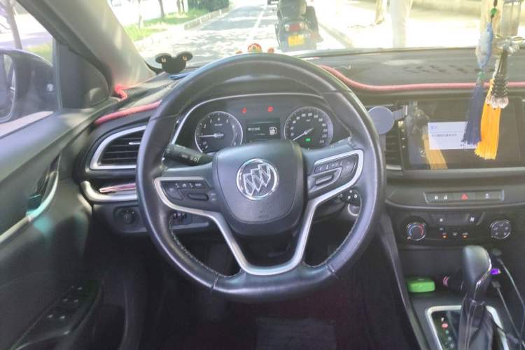 Used Buick GT 2018 18T Automatic Elite Model Steering Wheel