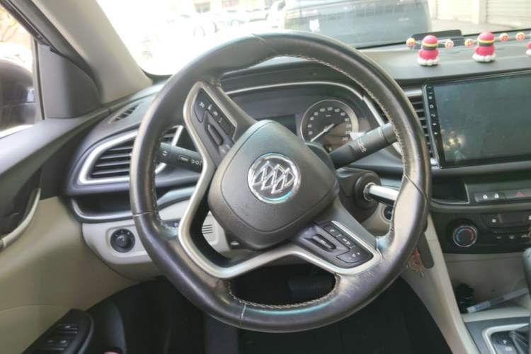 Used Buick GT 2018 15T Dual-Clutch Elite Model China V Standard Steering Wheel