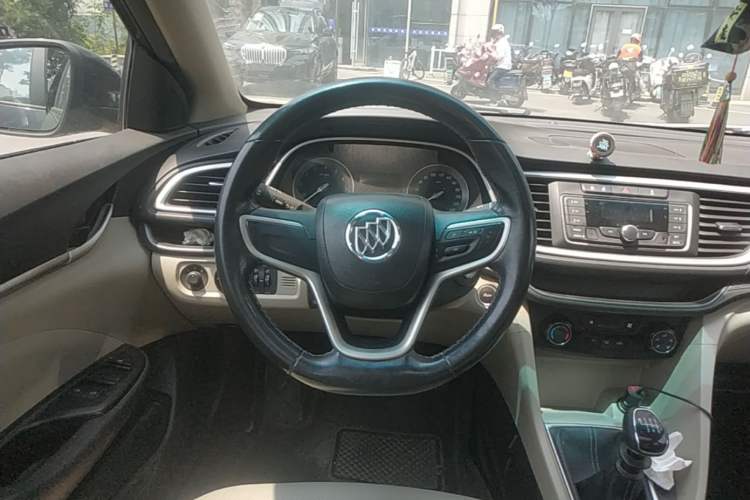 Used Buick GT 2018 15T Manual Elite Version China V Standard Steering Wheel