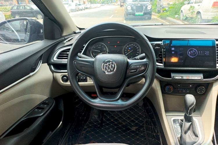 Used Buick GT 2018 15T Dual-Clutch Advanced Model China V Standard Steering Wheel