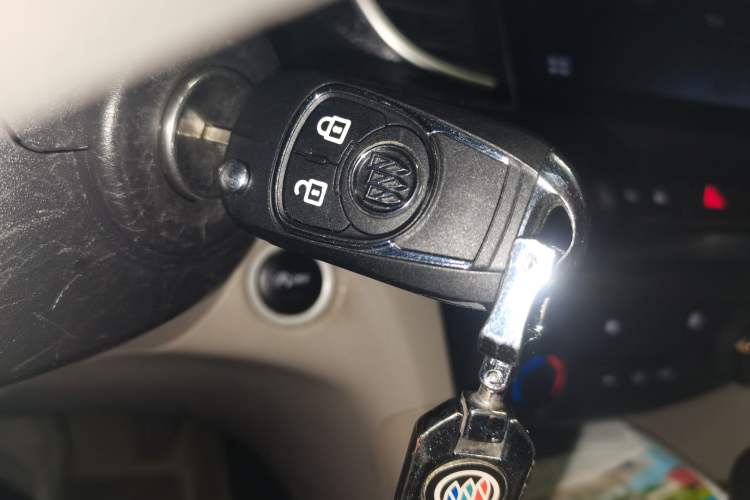 Used Buick GT 2018 15T Dual-Clutch Elite Model China V Standard Vehicle Key