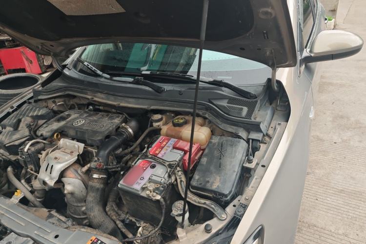 Used Buick GT 2018 18T Automatic Elite Model Engine Bay Left