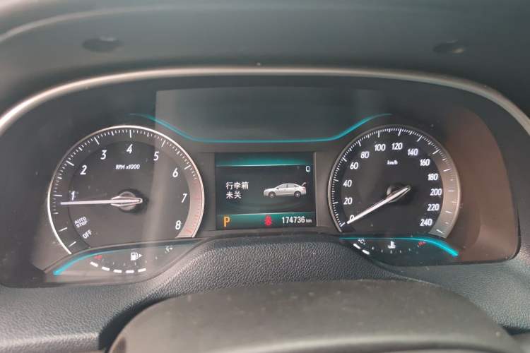 Used Buick GT 2018 18T Automatic Elite Model Instrument Cluster