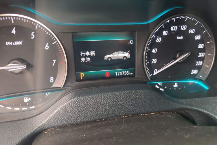 Used Buick GT 2018 18T Automatic Elite Model Odometer Close Up