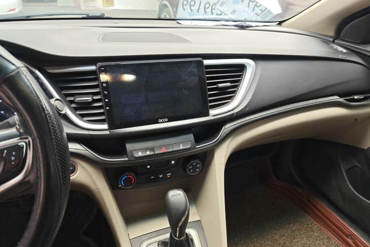 Used Buick GT 2018 15T Dual-Clutch Elite Model China V Standard Audio And AC Panel