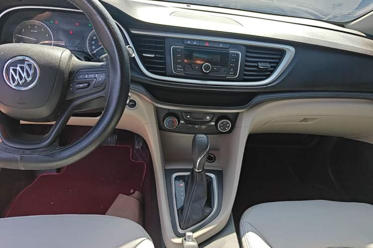 Used Buick GT 2018 15T Dual-Clutch Advanced Model China V Standard Audio And AC Panel