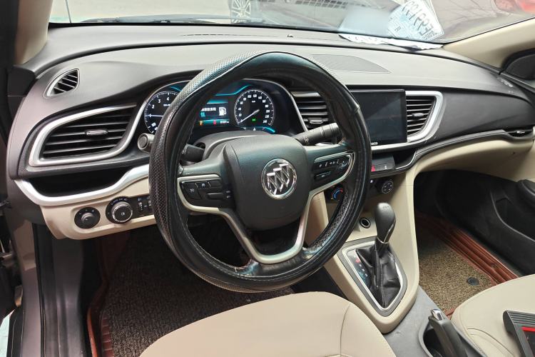 Used Buick GT 2018 15T Dual-Clutch Elite Model China V Standard Center Console