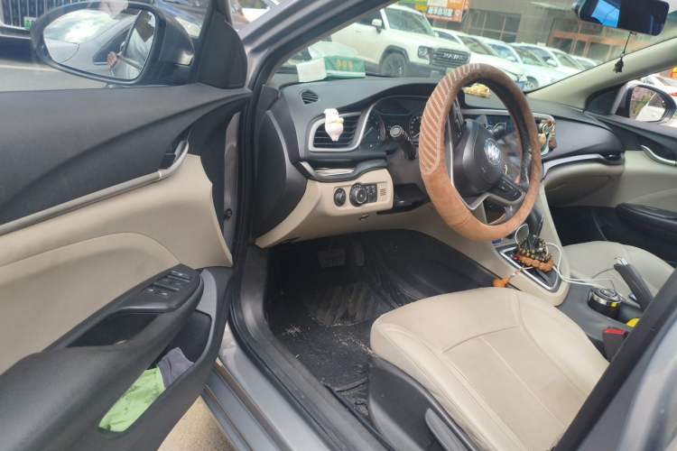 Used Buick GT 2018 15T Dual-Clutch Elite Model China V Standard Driver Seat