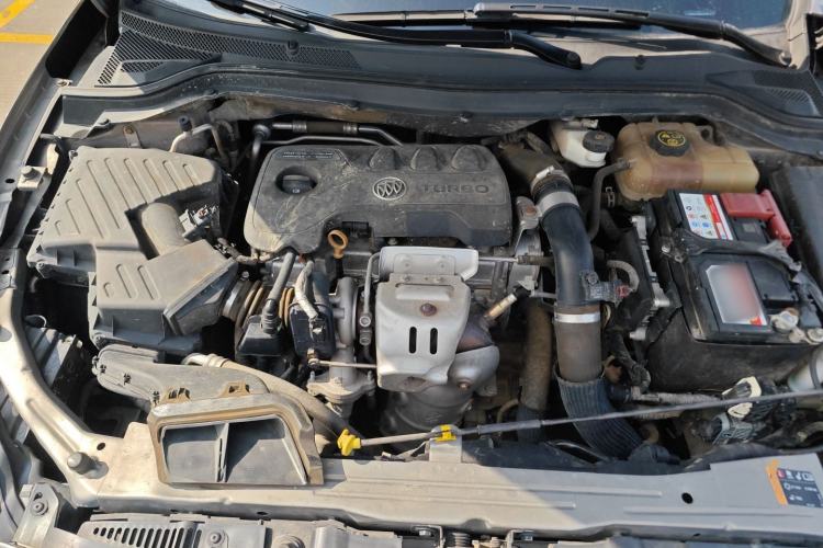 Used Buick GT 2018 18T Automatic Elite Model Engine Bay