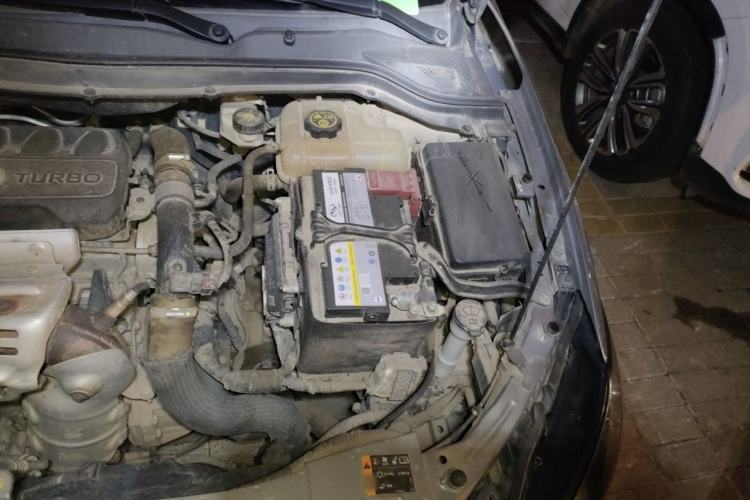 Used Buick GT 2018 15T Manual Elite Version China V Standard Engine Bay Left