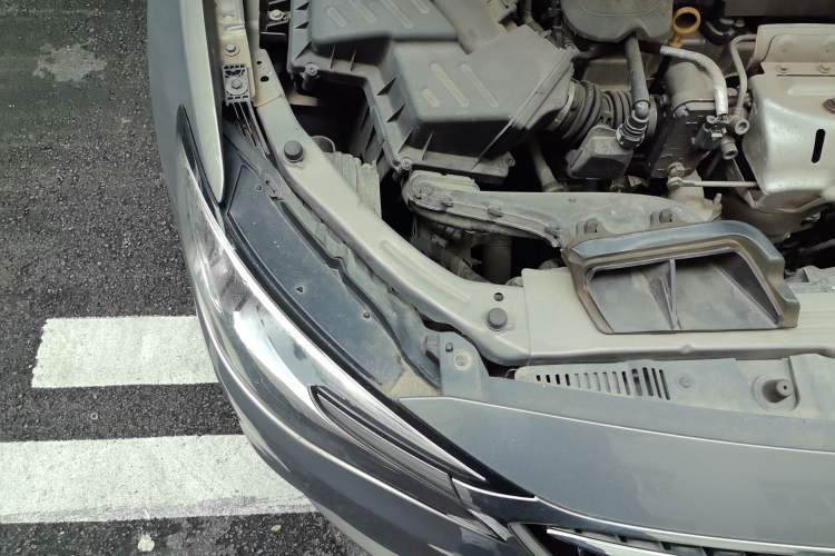 Used Buick GT 2018 18T Automatic Elite Model Engine Bay Right