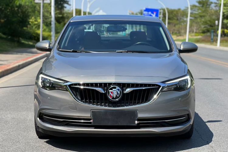 Used Buick GT 2018 18T Automatic Flagship Model Exterior 1