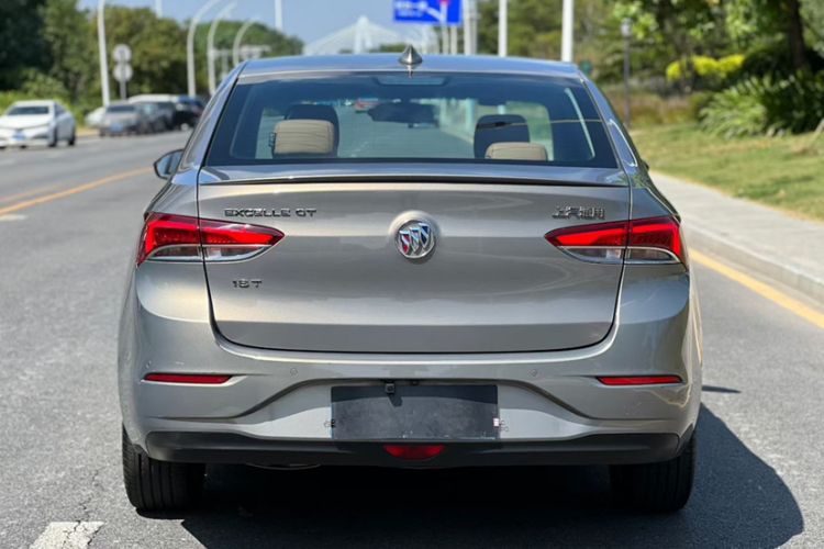 Used Buick GT 2018 18T Automatic Flagship Model Exterior 2