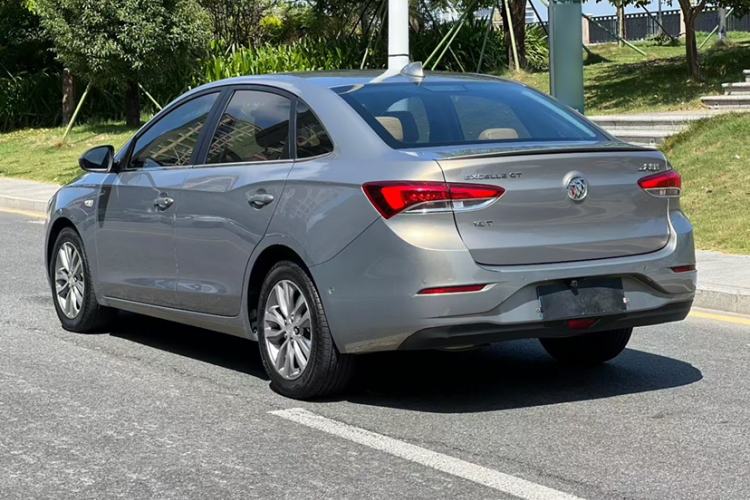 Used Buick GT 2018 18T Automatic Flagship Model Exterior 3