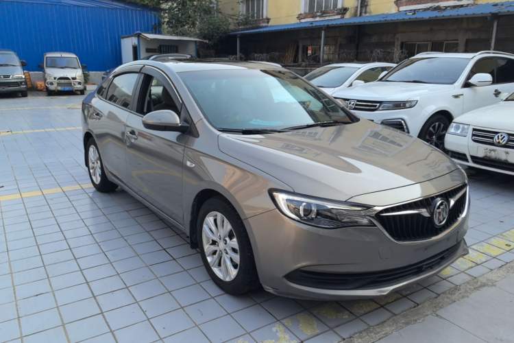 Used Buick GT 2018 15T Dual-Clutch Elite Model China V Standard Front Right 45 Deg