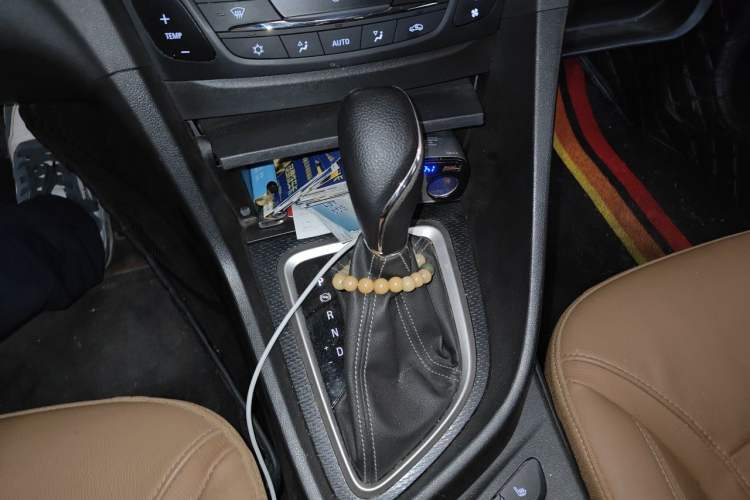 Used Buick GT 2018 18T Automatic Flagship Model Gear Lever