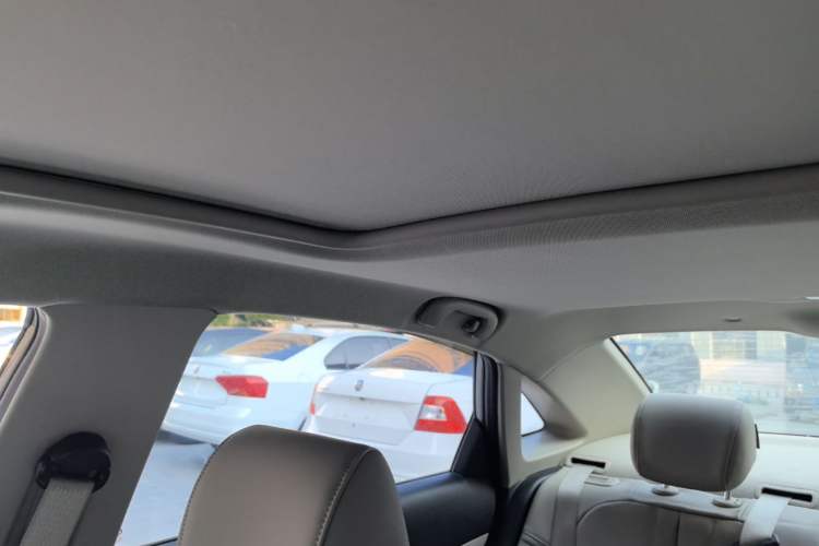 Used Buick GT 2018 15T Dual-Clutch Elite Model China V Standard Headliner