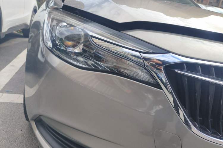 Used Buick GT 2018 15T Dual-Clutch Elite Model China V Standard Right Front Headlight