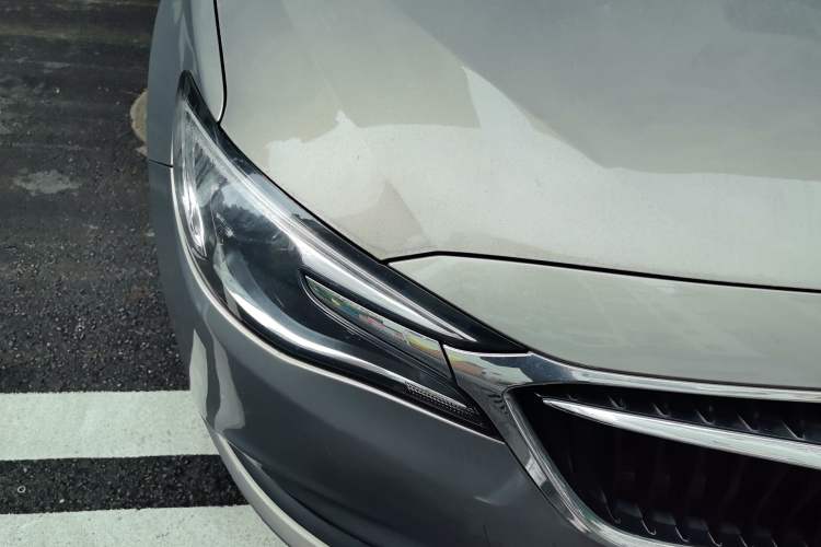 Used Buick GT 2018 18T Automatic Elite Model Right Front Headlight