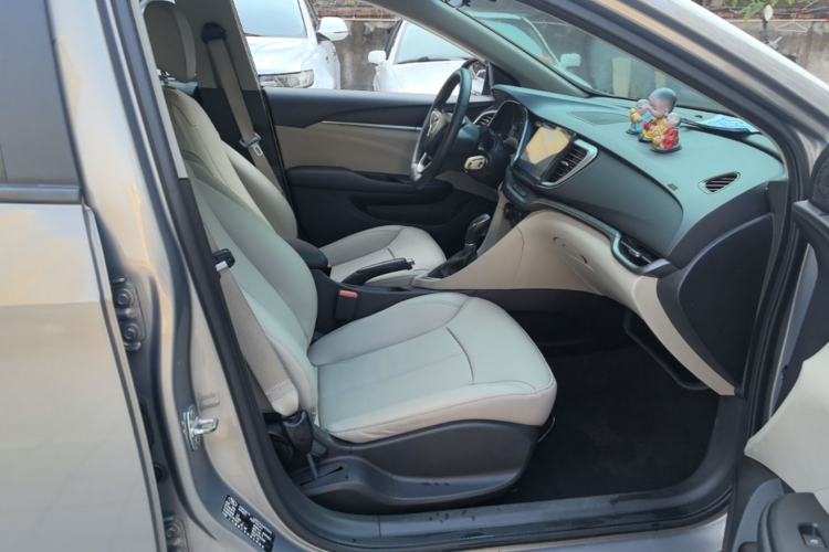 Used Buick GT 2018 15T Dual-Clutch Elite Model China V Standard Right Front Seat