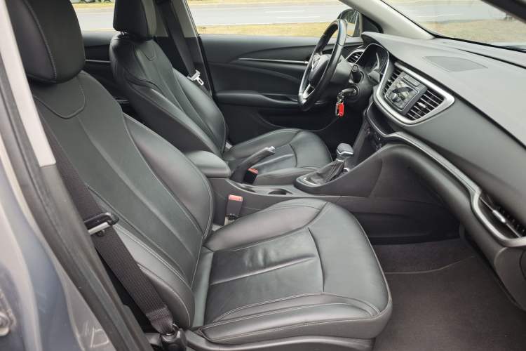 Used Buick GT 2018 18T Automatic Elite Model Right Front Seat