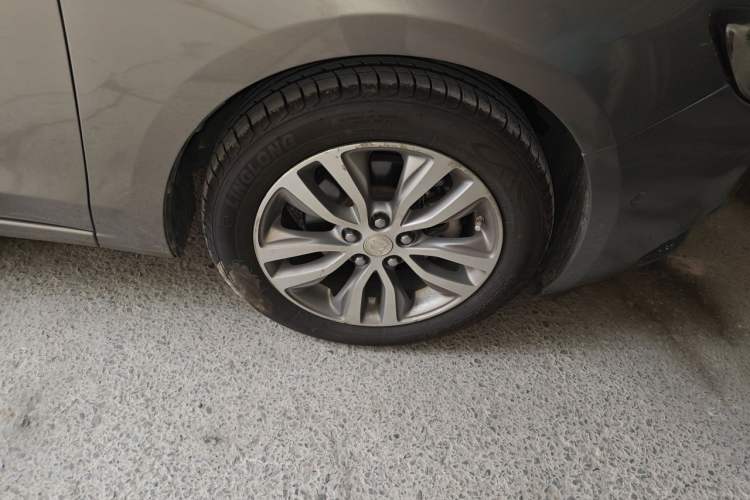 Used Buick GT 2018 18T Automatic Flagship Model Right Front Wheel Hub