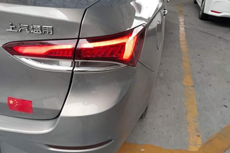 Used Buick GT 2018 18T Automatic Elite Model Right Rear Taillight