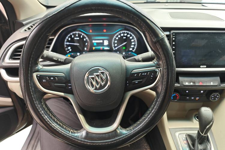 Used Buick GT 2018 15T Dual-Clutch Elite Model China V Standard Steering Wheel
