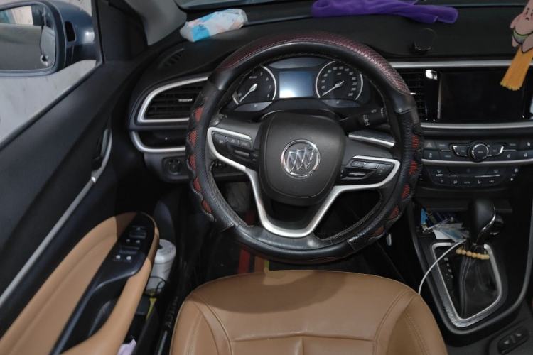 Used Buick GT 2018 18T Automatic Flagship Model Steering Wheel