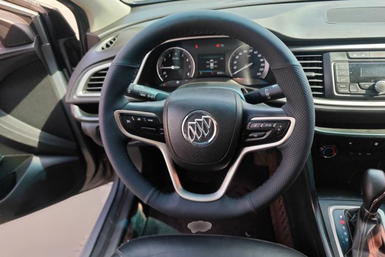 Used Buick GT 2018 18T Automatic Elite Model Steering Wheel
