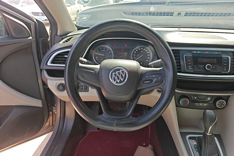 Used Buick GT 2018 15T Dual-Clutch Advanced Model China V Standard Steering Wheel