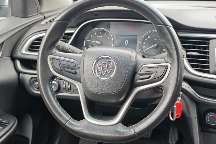Used Buick GT 2018 18T Automatic Elite Model Steering Wheel