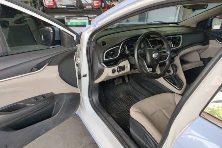 Used Buick GT 2018 15T Dual-Clutch Elite Model China V Standard Driver Seat