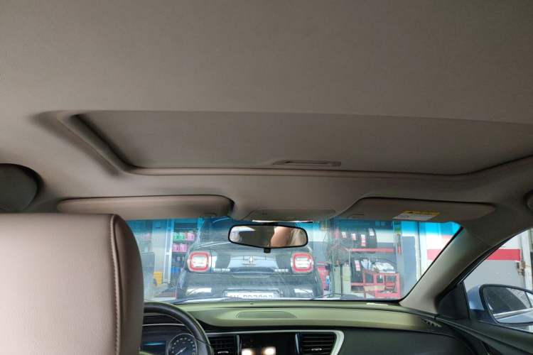 Used Buick GT 2018 15T Dual-Clutch Elite Model China V Standard Headliner