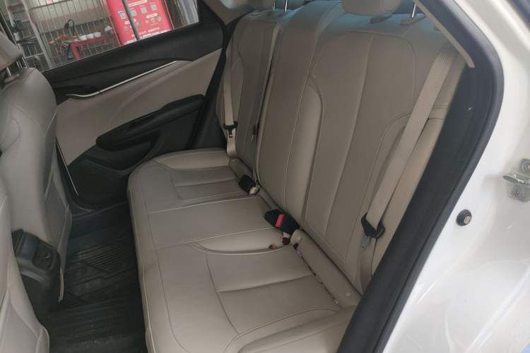 Used Buick GT 2018 15T Dual-Clutch Elite Model China V Standard Left Rear Seat