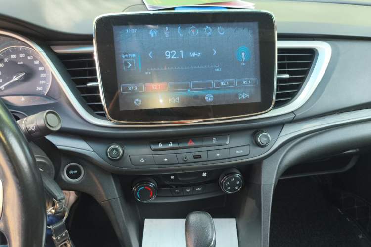 Used Buick GT 2018 18T Automatic Elite Model Audio And AC Panel
