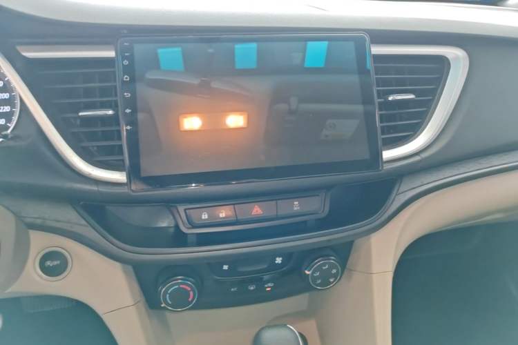 Used Buick GT 2018 15T Dual-Clutch Advanced Model China V Standard Audio And AC Panel
